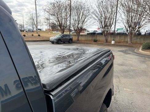 Used 2021 Chevrolet Silverado 1500 Custom image 12