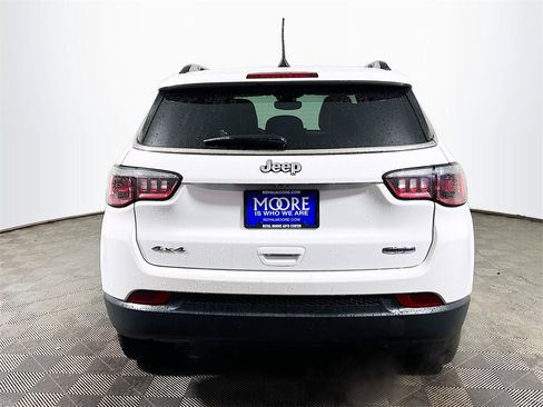 Used 2024 Jeep Compass Latitude image 7