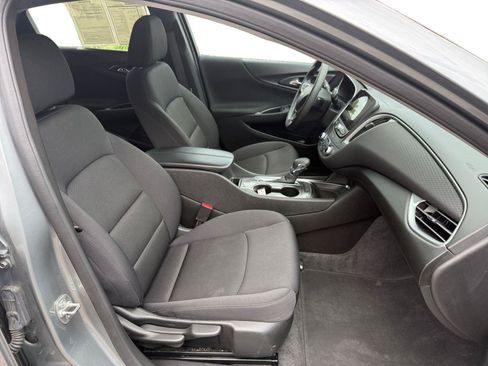 Used 2024 Chevrolet Malibu LT FWD image 24
