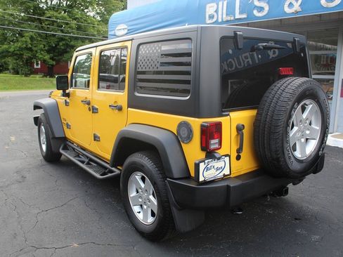 Used 2015 Jeep Wrangler Unlimited Sport w/ Quick Order Package 24S AWD/4WD image 4