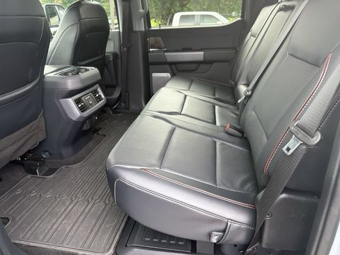 Used 2024 Ford F350 Lariat w/ Lariat Ultimate Package AWD/4WD image 15
