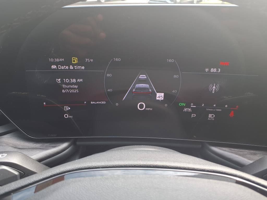 Used 2025 Audi Q5 Premium Plus AWD/4WD image 18