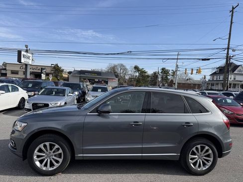 Used 2016 Audi Q5 2.0T Premium Plus w/ Technology Package AWD/4WD image 5