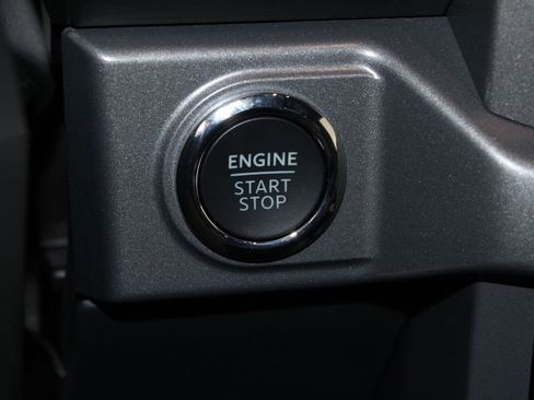 New 2026 Ford F150 XLT w/ Equipment Group 302A MID image 40