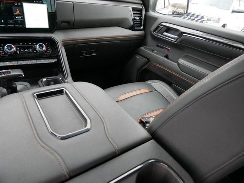 Used 2022 GMC Sierra 1500 AT4 image 15