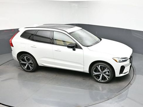 Used 2023 Volvo XC60 B5 Ultimate AWD/4WD image 18