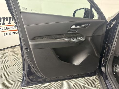 Used 2022 Cadillac XT4 Sport FWD image 7