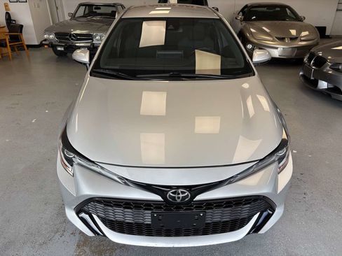 Used 2019 Toyota Corolla SE w/ Carpet Mat Package FWD image 2