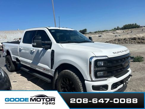 Used 2024 Ford F350 Lariat w/ Lariat Ultimate Package AWD/4WD image 2