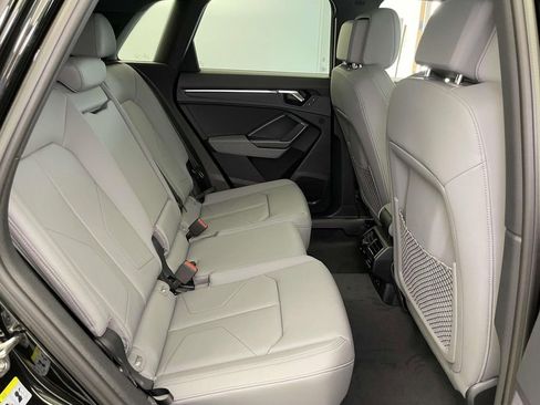 New 2025 Audi Q3 2.0T Premium image 22