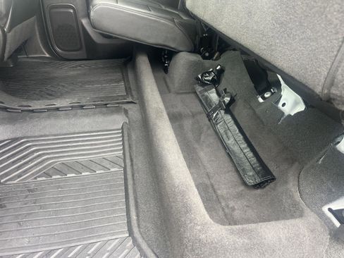 Used 2021 Chevrolet Silverado 1500 LT Trail Boss w/ Convenience Package II image 22