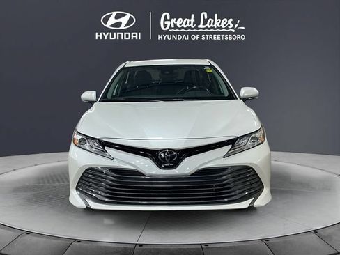 Used 2020 Toyota Camry XLE FWD image 9