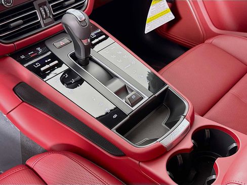 New 2026 Porsche Macan GTS image 21