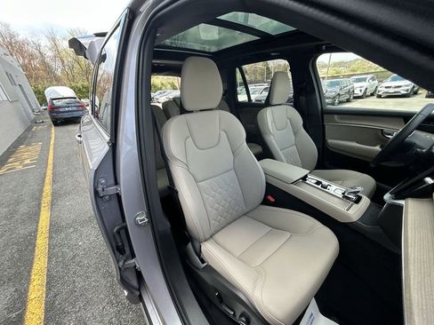 New 2026 Volvo XC90 B6 Plus w/ Protection Package Premier image 25