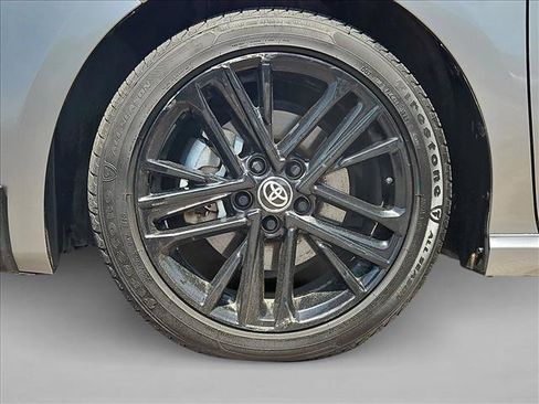 Used 2025 Toyota Camry SE FWD image 29