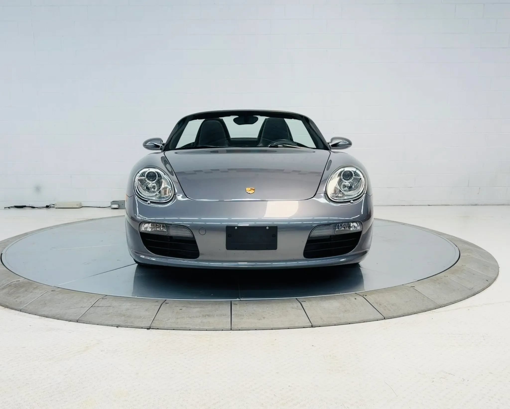 Used 2005 Porsche Boxster RWD image 13