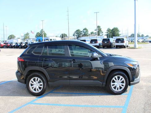 Used 2026 Toyota Corolla Cross L FWD image 5