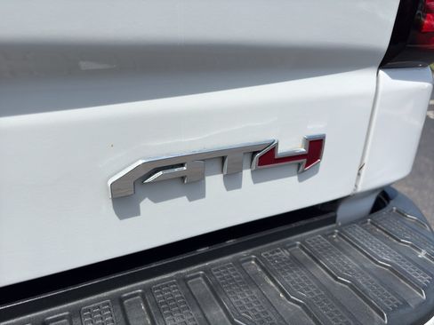 Used 2020 GMC Sierra 1500 AT4 w/ AT4 Premium Package AWD/4WD image 32