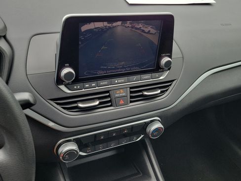Certified 2025 Nissan Altima 2.5 S FWD image 25