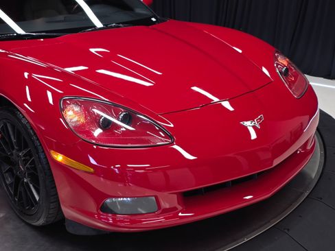 Used 2006 Chevrolet Corvette Convertible RWD image 42