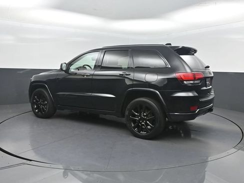 Used 2019 Jeep Grand Cherokee Altitude RWD image 22