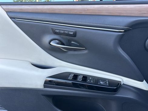 Used 2023 Lexus ES 350 w/ Premium Package image 20