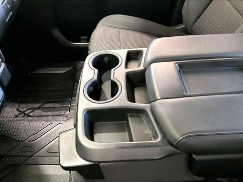 Used 2021 Chevrolet Silverado 1500 Custom AWD/4WD image 18