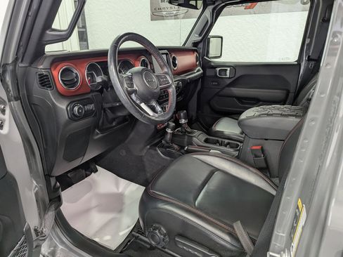 Used 2021 Jeep Wrangler Unlimited Rubicon AWD/4WD image 13