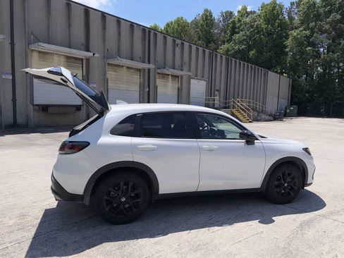 Certified 2025 Honda HR-V Sport image 11