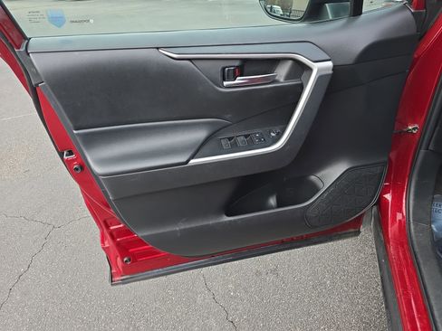 Certified 2022 Toyota RAV4 XLE Premium image 26