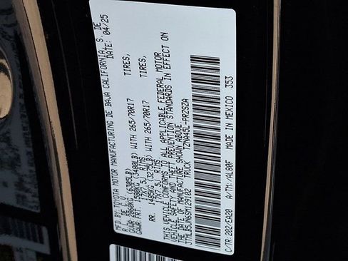 Used 2025 Toyota Tacoma TRD Off-Road w/ TRD Off Road Premium Package image 33