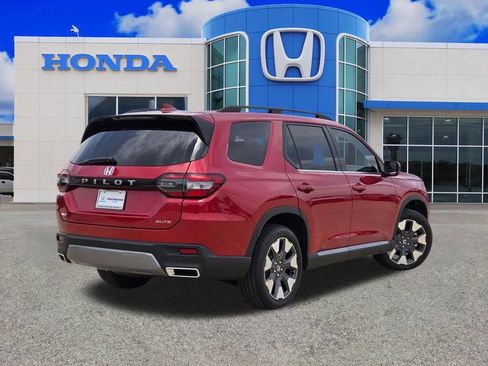 New 2026 Honda Pilot Elite image 3