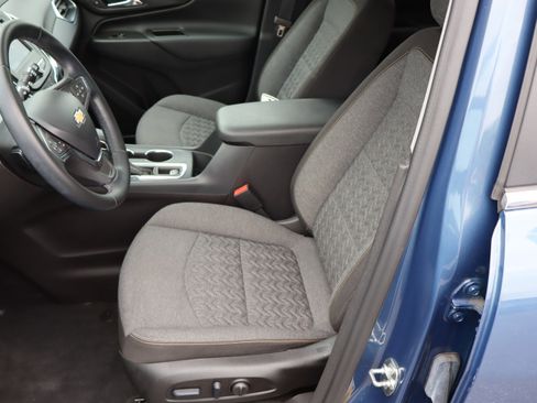 Used 2024 Chevrolet Equinox LT FWD image 16