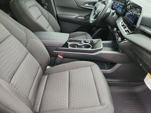 New 2026 Chevrolet Equinox LT w/ Safety and Technology Package FWD image 10
