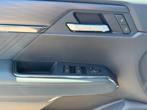 New 2026 GMC Acadia AT4 w/ Luxury Package AWD/4WD image 12