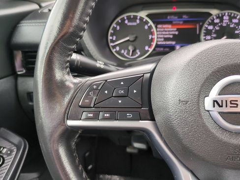 Certified 2021 Nissan Sentra SV FWD image 17