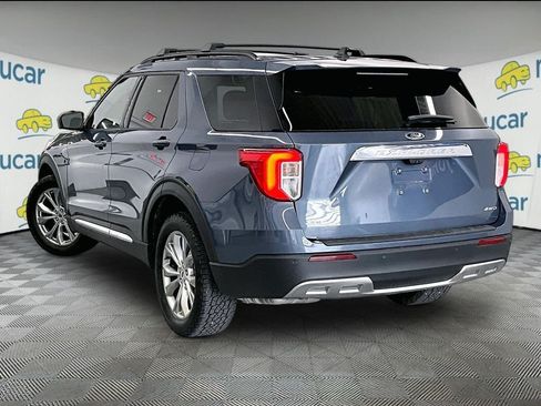 Used 2021 Ford Explorer XLT w/ Equipment Group 202A AWD/4WD image 4