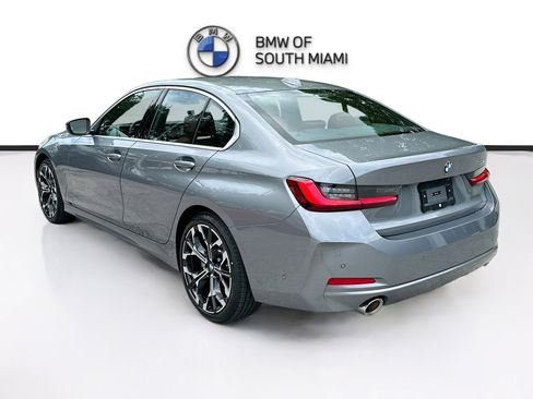 Certified 2025 BMW 330i Sedan RWD image 5