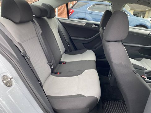 Used 2017 Volkswagen Jetta S FWD image 21