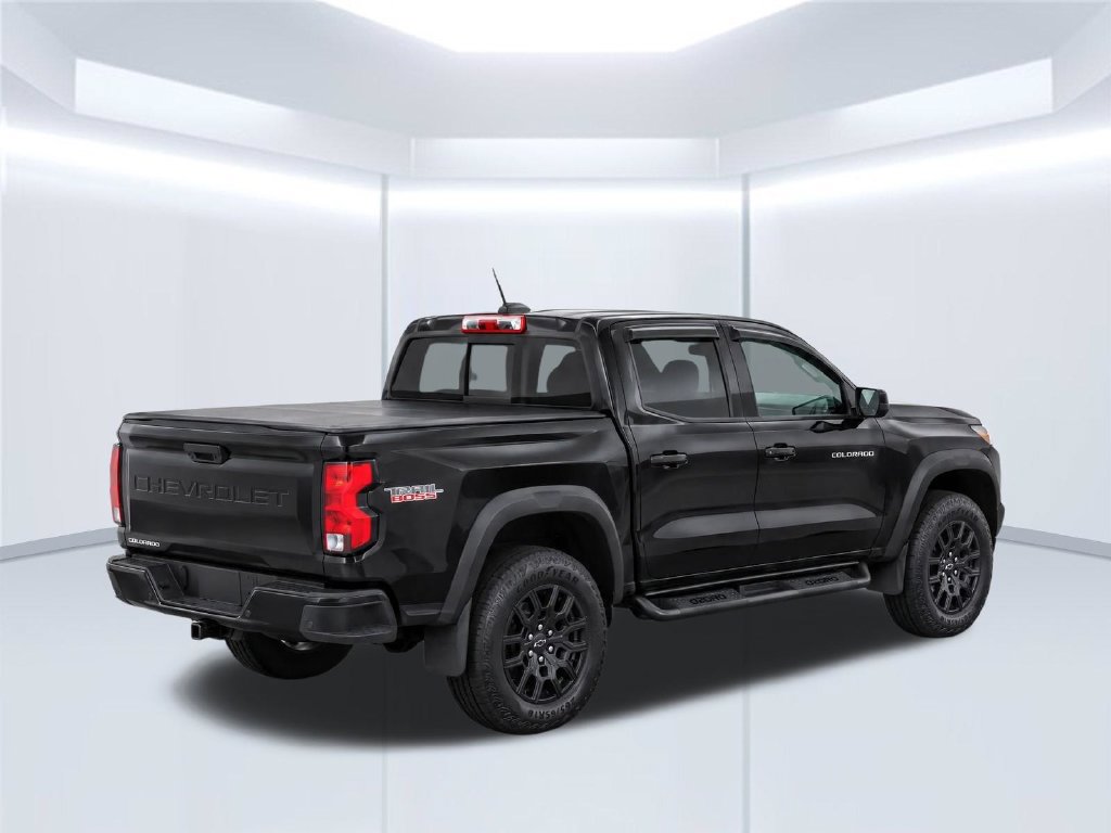 Used 2026 Chevrolet Colorado Trail Boss AWD/4WD image 4
