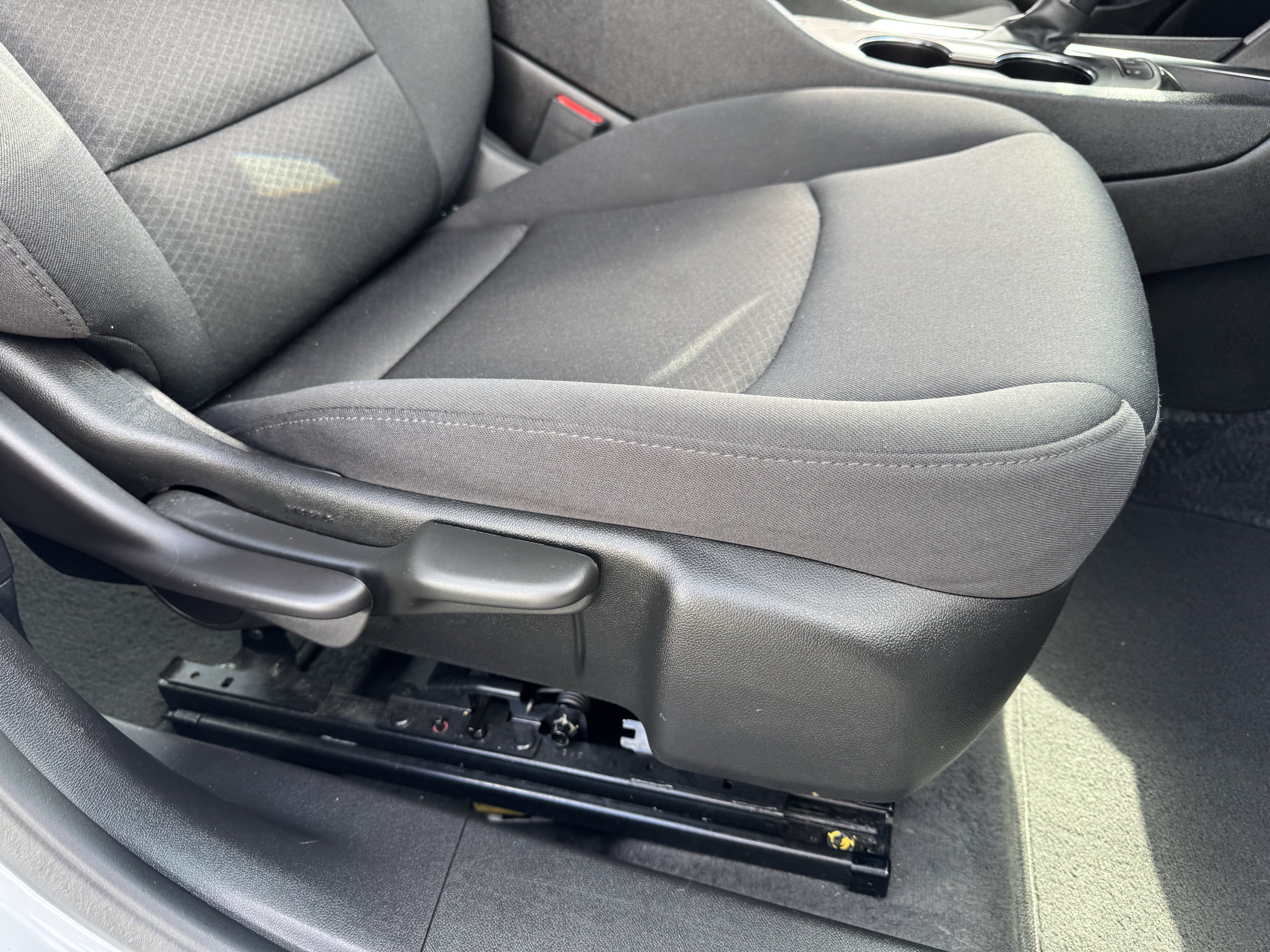 Used 2025 Chevrolet Malibu LT FWD image 24