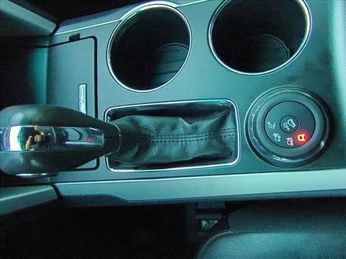 Used 2013 Ford Explorer XLT image 14