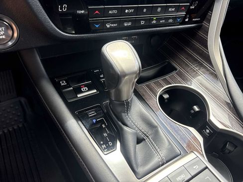Used 2020 Lexus RX 350L Luxury w/ Cold Weather Package (CT) FWD image 16