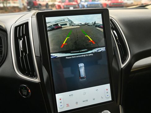 Certified 2024 Ford Edge SEL w/ Convenience Package image 38