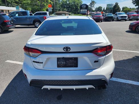 Used 2022 Toyota Corolla SE FWD image 4