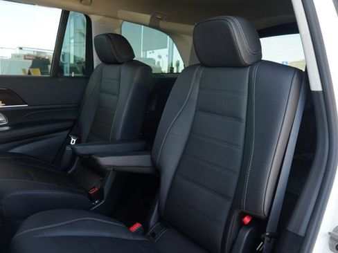 New 2026 Mercedes-Benz GLS 450 4MATIC image 29