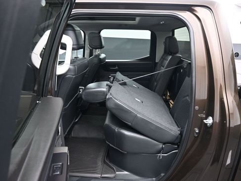 Used 2024 Toyota Tundra Limited image 40