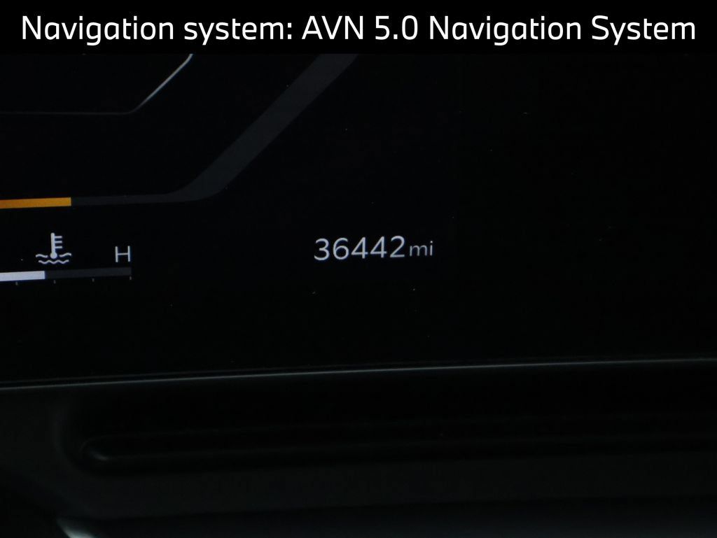Used 2025 Kia Carnival SX FWD image 3