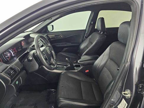 Used 2017 Honda Accord Sport image 20