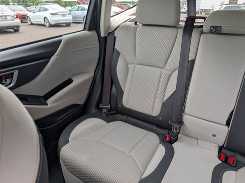Used 2021 Subaru Forester Premium AWD/4WD image 12